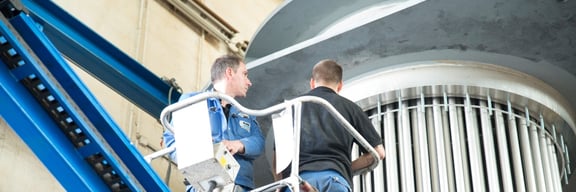 Header_customer-service-and-support-Buss-SMS-Canzler-KWX assembly in test facility